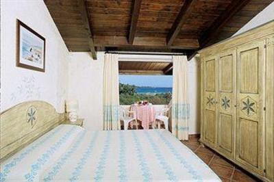 фото отеля Colonna Beach Hotel & Residence