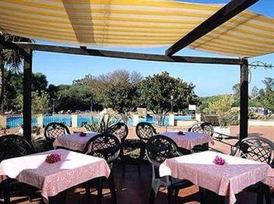 фото отеля Colonna Beach Hotel & Residence
