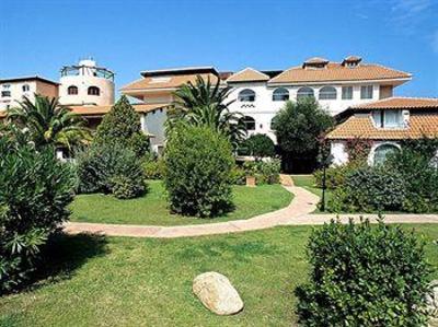 фото отеля Colonna Beach Hotel & Residence