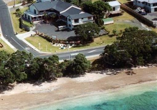 фото отеля Whangaparaoa Lodge