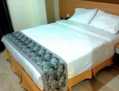 фото отеля Hotel Golden Gate Batam