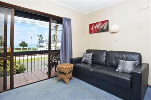 фото отеля Waikanae Beach Motel