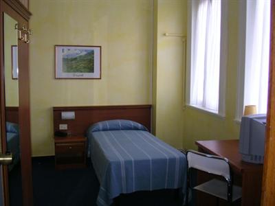 фото отеля Albergo Cristallo Legnano