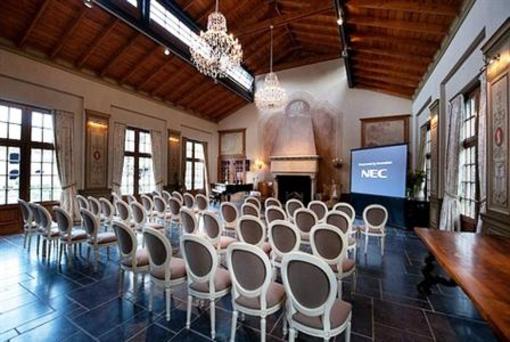фото отеля Kasteel Altembrouck – Hampshire Classic 's Gravenvoeren