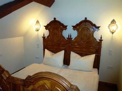 фото отеля Grochwitz Schlosshotel Garni