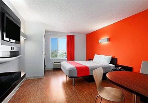 фото отеля Motel 6 Swift Current SK
