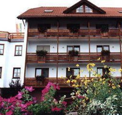 фото отеля Huhner Karl's Gastehaus