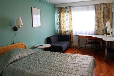 фото отеля Hotel Käenpesä Ylivieska