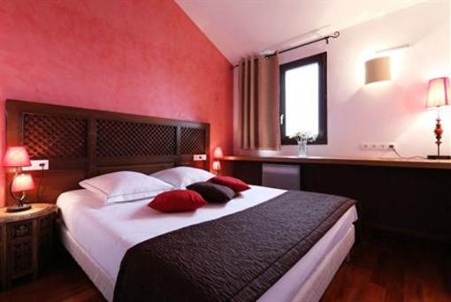 фото отеля Green Hotels Sainte Genevieve