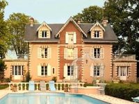 Chateau La Touche