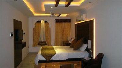 фото отеля Hotel Mandiram Palace