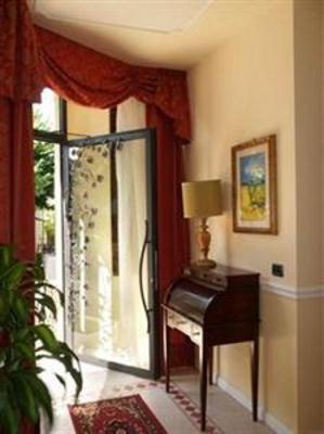 фото отеля Petit Chateau Bed & Breakfast