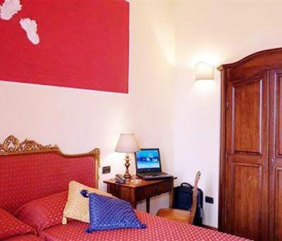 фото отеля Petit Chateau Bed & Breakfast