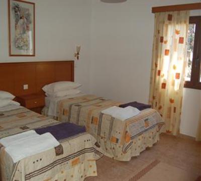 фото отеля Marialena Villas