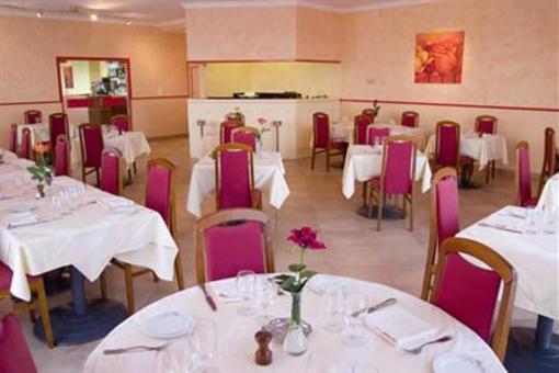 фото отеля Le Relais De Roanne Hotel Saint-Romain-la-Motte