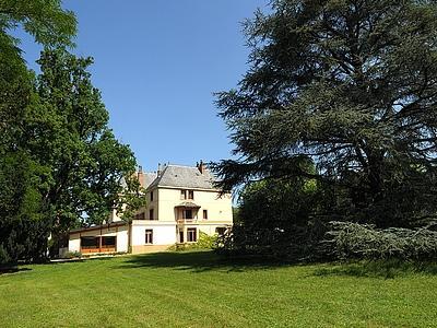 фото отеля Domaine des Cedres Villebois
