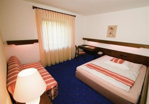фото отеля Hotel Franken Forchheim