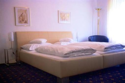 фото отеля Hotel Franken Forchheim