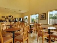 Texas Country Inn and Suite Hankamer