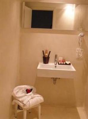 фото отеля 15.92 Hotel