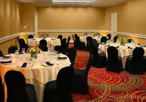 фото отеля Mystic Marriott Hotel Groton
