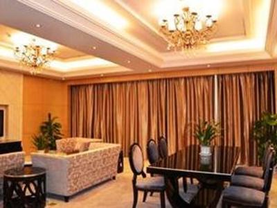 фото отеля Wuhan Jiulong International Hotel