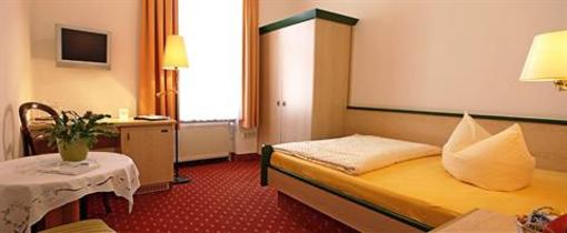 фото отеля Hotel & Restaurant Markgraf Lehnin