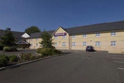 фото отеля Premier Inn Chippenham