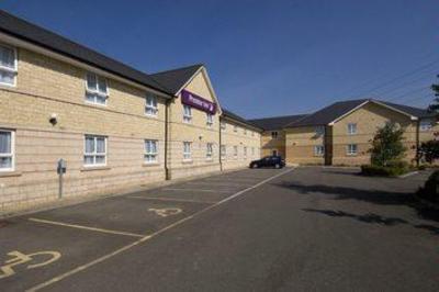 фото отеля Premier Inn Chippenham