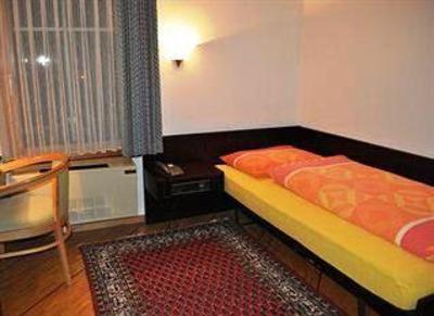 фото отеля Hotel Schweizerhof Wetzikon