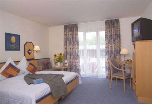 фото отеля Hotel Gasthaus Zur Krone Weil am Rhein