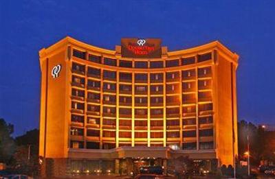 фото отеля Doubletree Hotel Atlanta/North Druid Hills