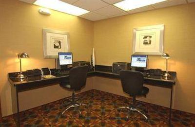 фото отеля Doubletree Hotel Atlanta/North Druid Hills