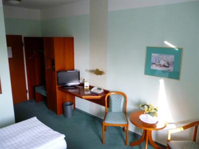 фото отеля Hotel Brandenburg Konigs Wusterhausen