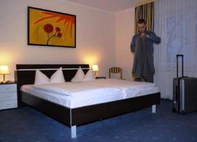 фото отеля Hotel Waldesruh Emstek