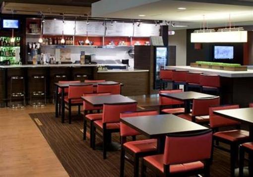 фото отеля Courtyard by Marriott Portland Hillsboro