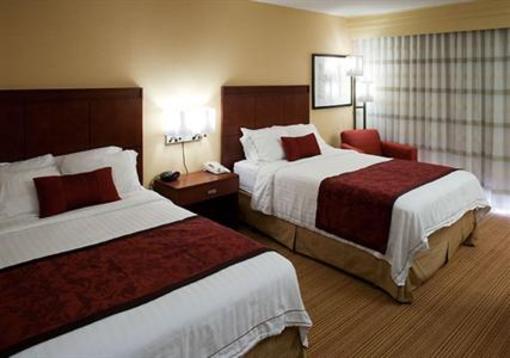 фото отеля Courtyard by Marriott Portland Hillsboro
