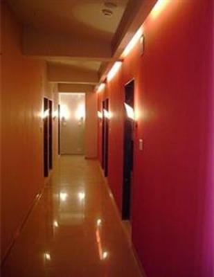 фото отеля Isher Hotel International