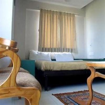 фото отеля Isher Hotel International