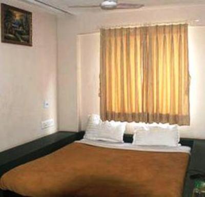 фото отеля Isher Hotel International