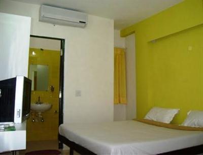 фото отеля Isher Hotel International