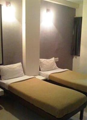 фото отеля Isher Hotel International