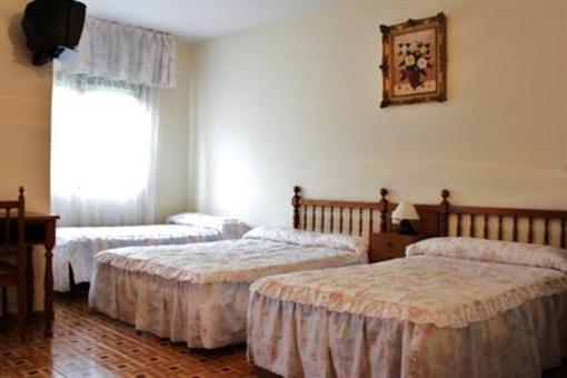 фото отеля Hotel Leal