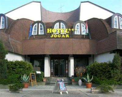 фото отеля Jogar Tovabbkepzo Központ es Hotel