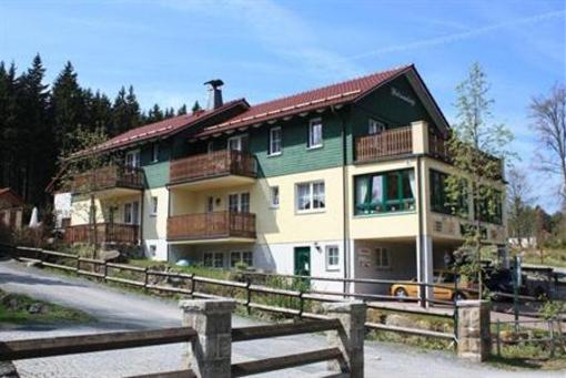 фото отеля Zum Wildbach Apartments Schierke