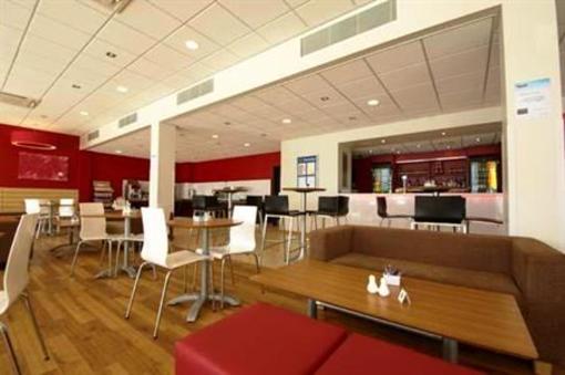 фото отеля Travelodge London Excel