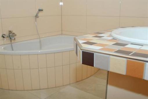 фото отеля Hotel Laux