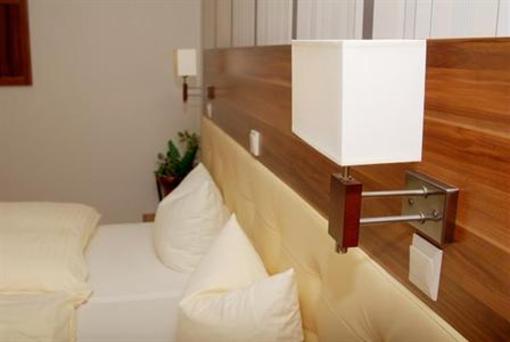 фото отеля Hotel Laux