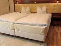 Hotel Laux