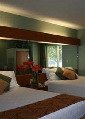 фото отеля Monument Inn & Suites